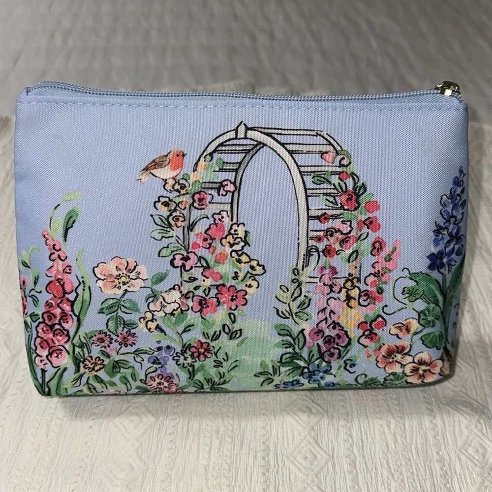 Heathcote & Ivory Sky Blue Floral British Gardens Beauty Cosmetic Travel Bag